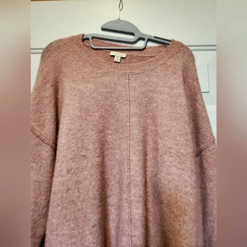 Relaxed Crewneck Sweater in Dusty Rose